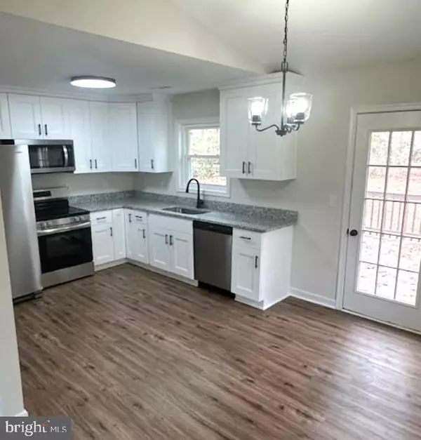 Montross, VA 22520,66 LANDS END DR