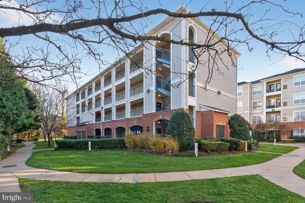 4860 EISENHOWER AVE #190, Alexandria, VA 22304