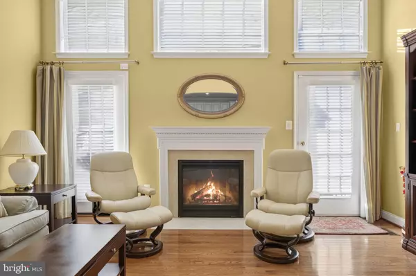 27 BEALLAIR SQUARE DR, Charles Town, WV 25414