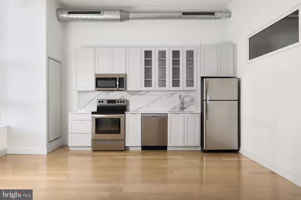 Philadelphia, PA 19123,900 N 9TH STREET #G DEN