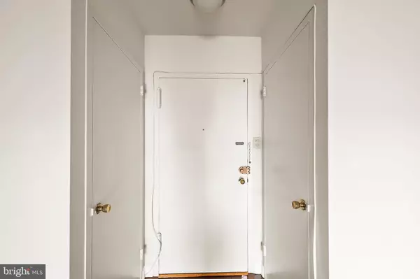 Arlington, VA 22209,1111 ARLINGTON BLVD #738