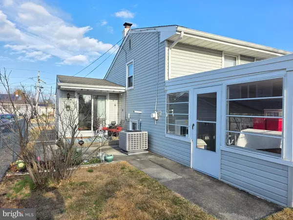 Bellmawr, NJ 08031,154 SUNNYSIDE LN