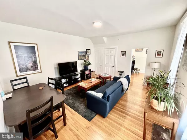 Philadelphia, PA 19127,130 GREEN LN #1