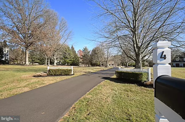 Newtown, PA 18940,4 PINE HERITAGE DR