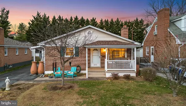 225 FOX DR, Winchester, VA 22601