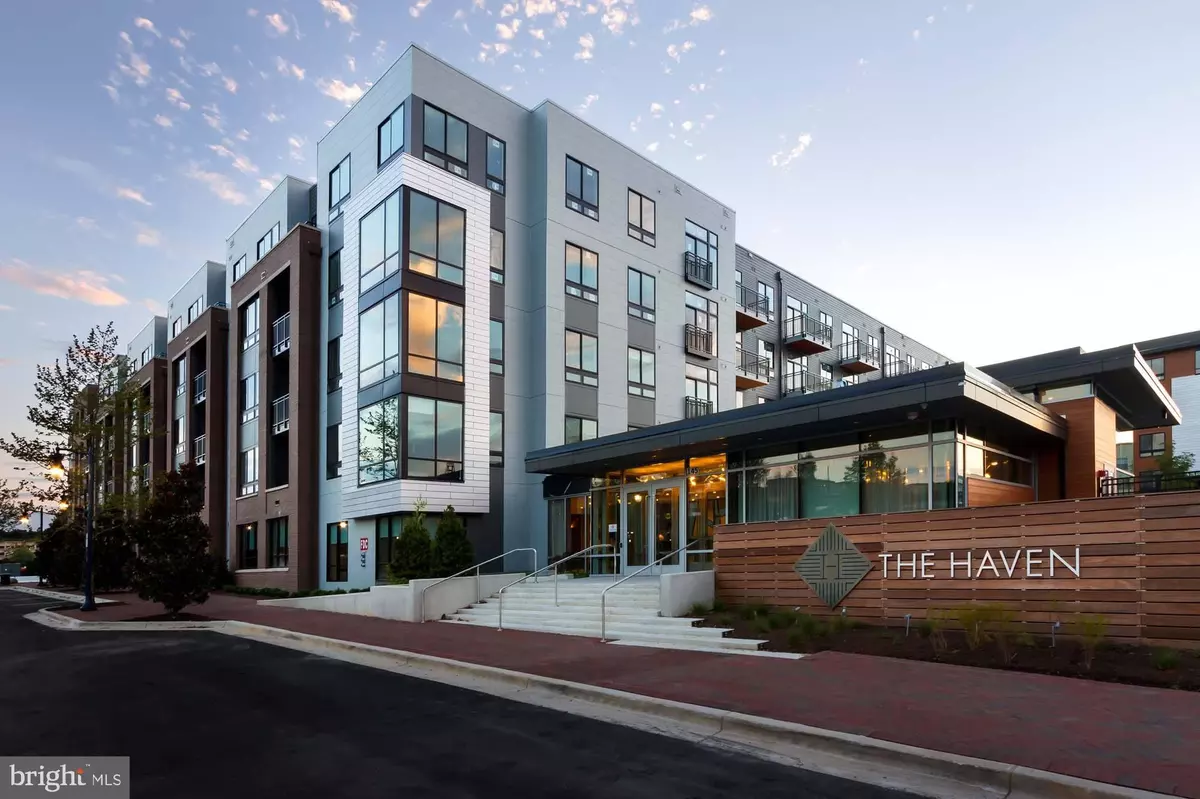 Oxon Hill, MD 20745,145 RIVERHAVEN DR #226