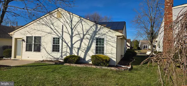 Columbus, NJ 08022,117 CARRIAGE HILL CT