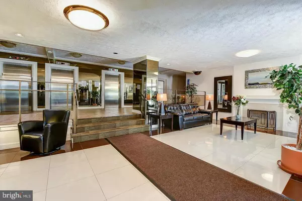 Arlington, VA 22209,1111 ARLINGTON BLVD #815