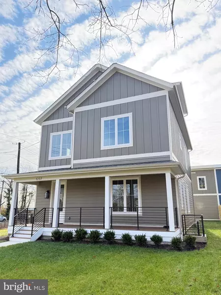 1237 FRANKLIN ST NE, Washington, DC 20017