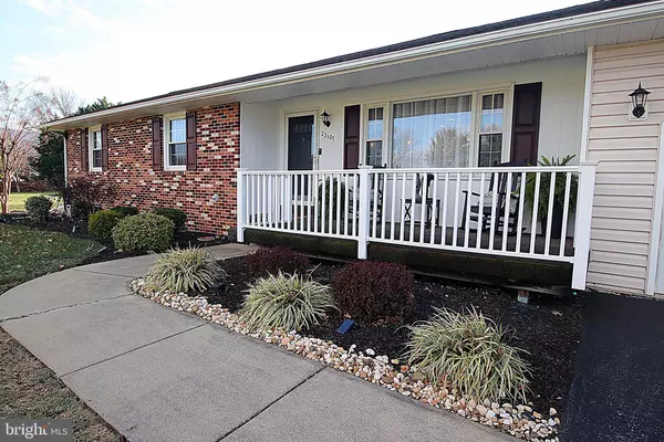 Smithsburg, MD 21783,22107 BEAVERBROOK DR