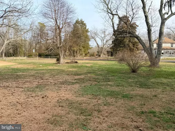 Marlton, NJ 08053,719 KETTLE RUN RD