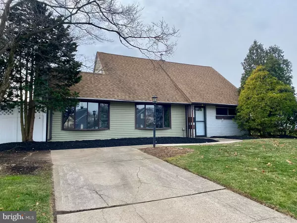 Levittown, PA 19057,28 CLOISTER RD