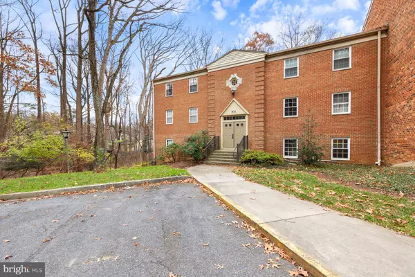 Rockville, MD 20850,876 COLLEGE PKWY #102