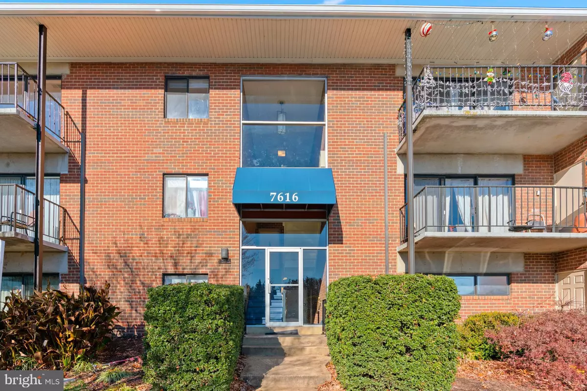 Falls Church, VA 22043,7616 SAVANNAH ST #201