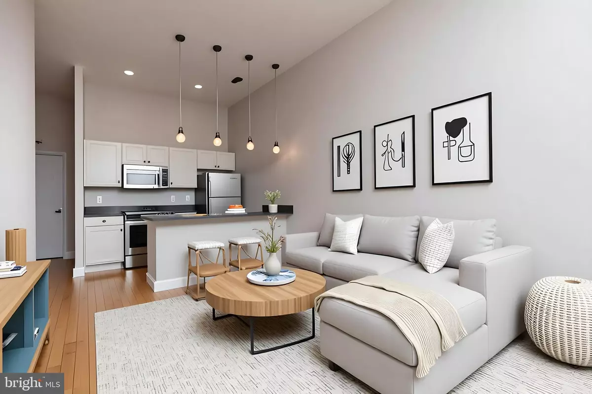 Philadelphia, PA 19106,315 ARCH ST #408