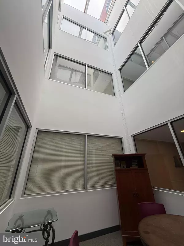 Allentown, PA 18101,128 N N 8TH ST #2C