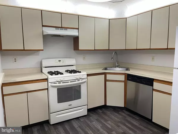 Lawrenceville, NJ 08648,17 JOYNER CT