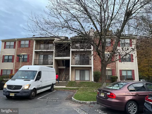 17 JOYNER CT, Lawrenceville, NJ 08648