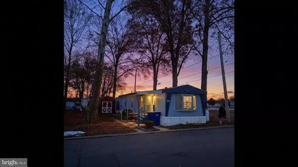 Carlisle, PA 17015,404 VENICE AVE