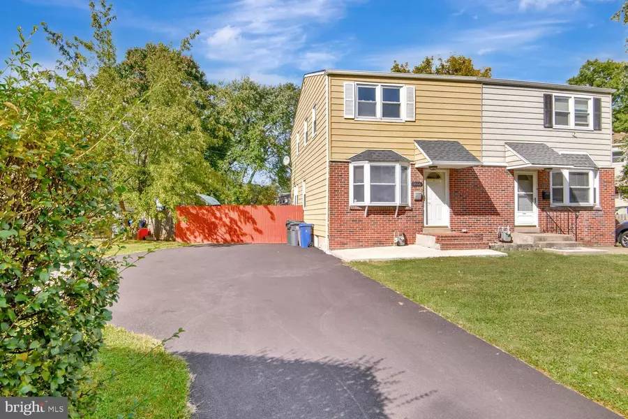 1466 BLUEJAY RD, Abington, PA 19001