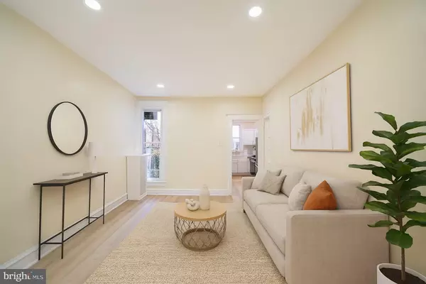 Philadelphia, PA 19120,5650 N LAWRENCE ST