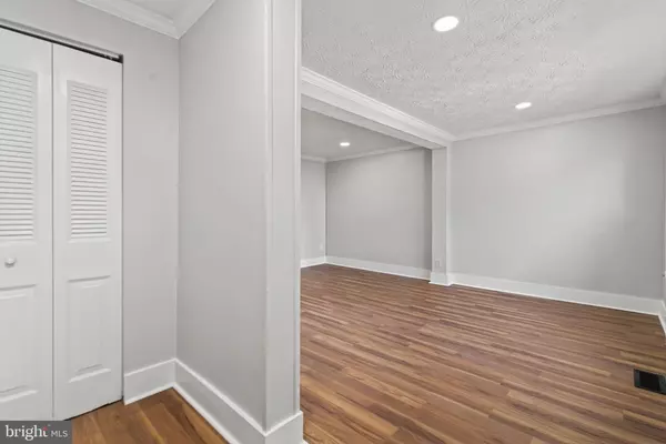 Alexandria, VA 22309,8336 CLAREMONT WOODS DR