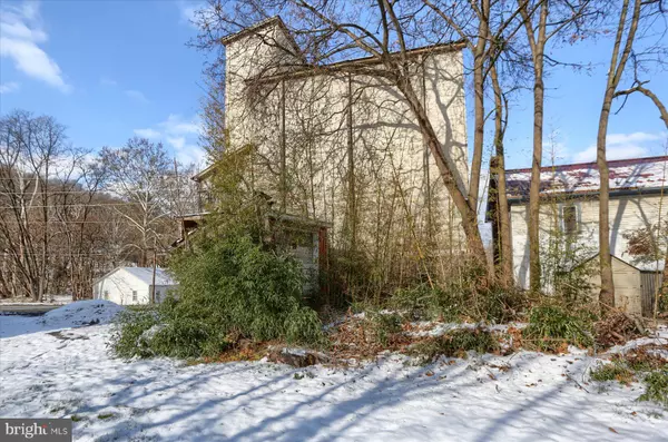 Newport, PA 17074,300 S 4TH ST