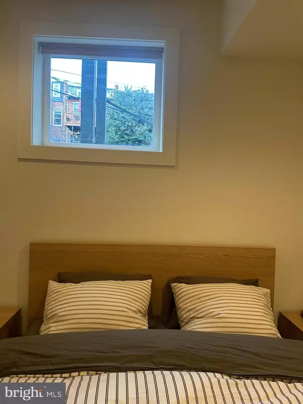 Washington, DC 20009,1837 KALORAMA RD NW #B