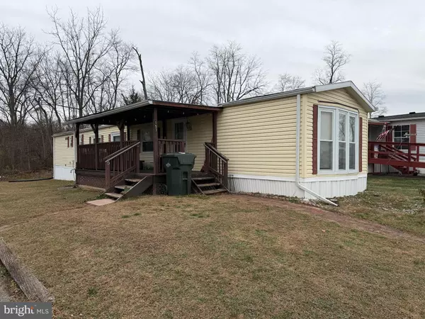 157 LINDA DR, New Oxford, PA 17350