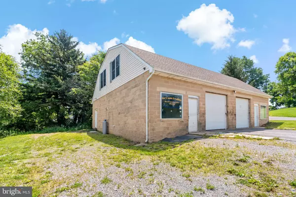 Martinsburg, WV 25403,352 STRIBLING RD