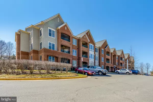 7065 HERITAGE HUNT DR #108, Gainesville, VA 20155