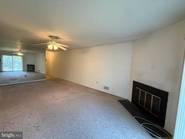 Lawrenceville, NJ 08648,33 CYPRESS CT