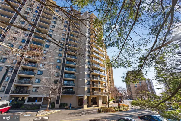 307 YOAKUM PKWY #821, Alexandria, VA 22304