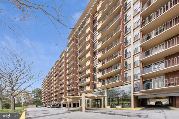 Arlington, VA 22202,1300 ARMY NAVY DR #625