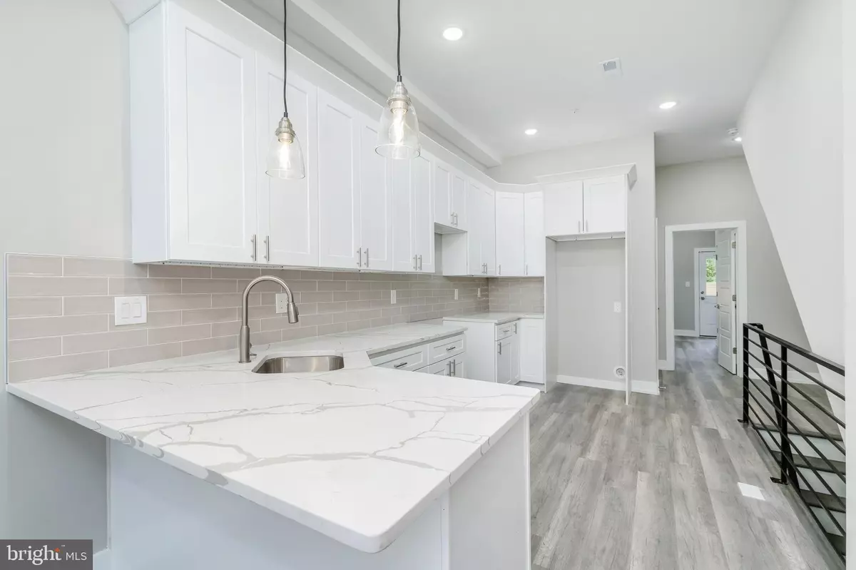 Philadelphia, PA 19144,103 E DUVAL ST #1