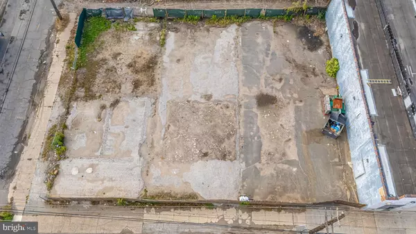 Camden, NJ 08104,1931 S 6TH ST