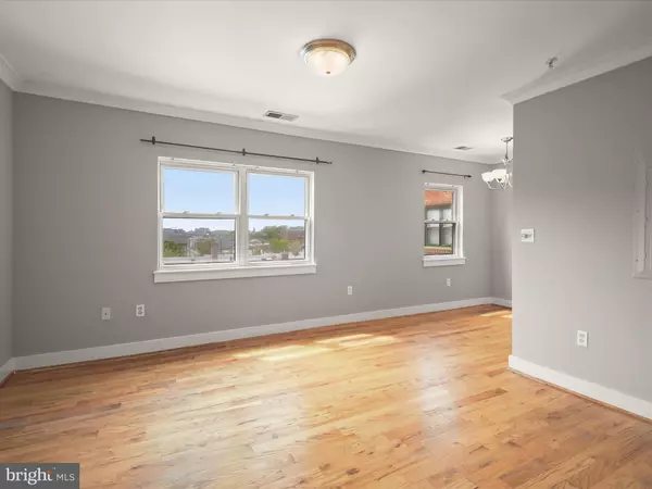 Washington, DC 20002,2615 4TH ST NE #303