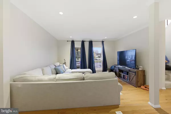 Gaithersburg, MD 20882,9500 MELROSE SQUARE WAY