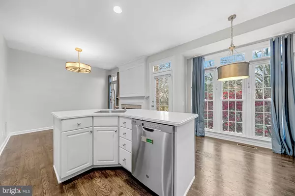 Alexandria, VA 22311,4676 KELL LN