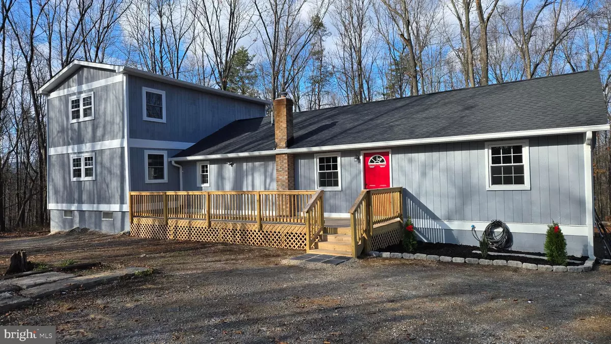 Berkeley Springs, WV 25411,308 GREENWOODS DR