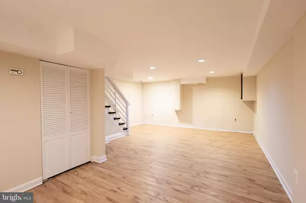 Washington, DC 20019,317 35TH ST NE