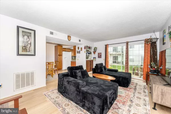 Leesburg, VA 20175,117 FORT EVANS RD SE #A