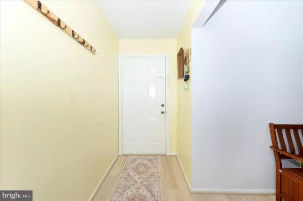 Leesburg, VA 20175,117 FORT EVANS RD SE #A