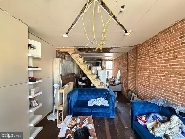 Baltimore, MD 21213,1212 N SPRING ST