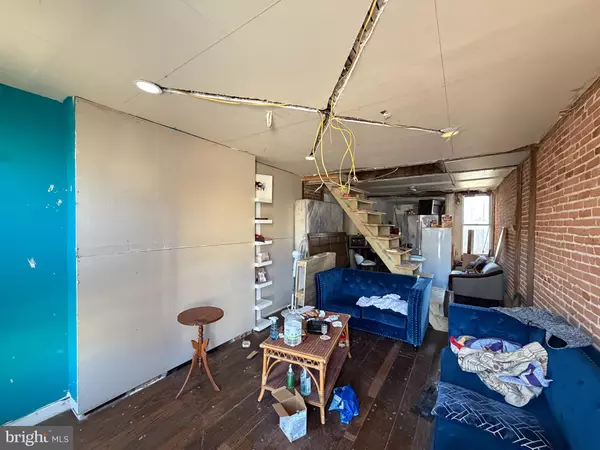 Baltimore, MD 21213,1212 N SPRING ST