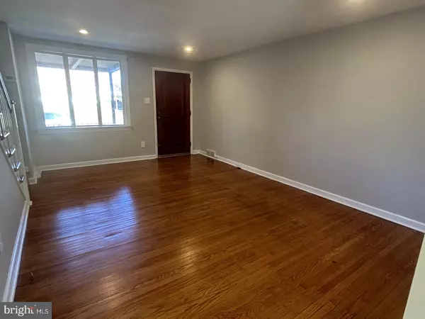 Glenolden, PA 19036,249 S PARK DR