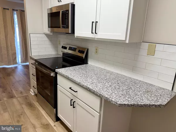 Mount Laurel, NJ 08054,405-A MULBERRY CV