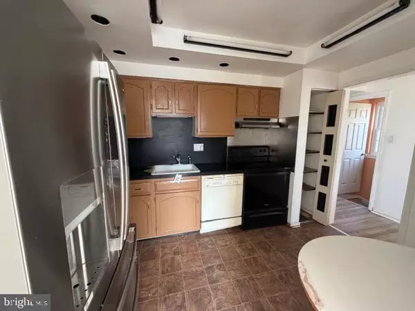 Silver Spring, MD 20906,3801 DUNSINANE DR #24