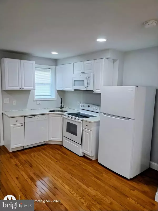 Chester, PA 19013,1224 CLOVER LN