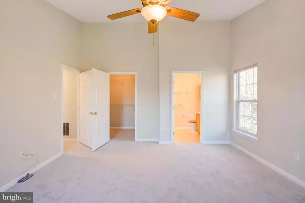 Owings Mills, MD 21117,4933 RIDERS CT #4933